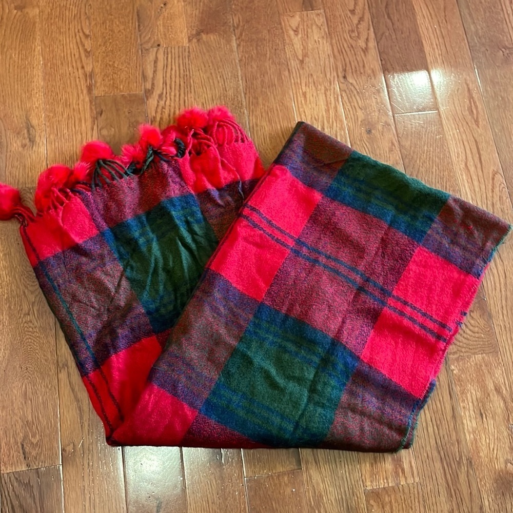 Soft plaid scarf
